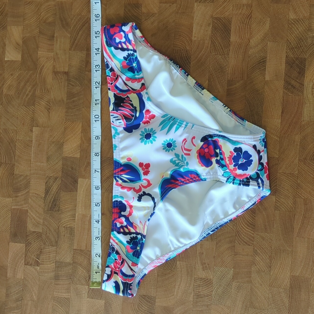 NWOT VENUS Classic Low-Rise Bottoms - Picture 12 of 12